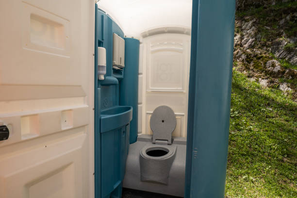 Best Temporary restroom rental  in Oakhurst, NJ